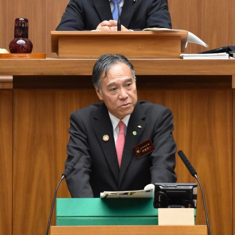 Image for the Tweet beginning: 昨日、１１月議会定例会一般質問を行いしました。
質問項目は、
１．ツキノワグマ対策について
２．長野県版明るい逆参勤交代の推進について

ツキノワグマ対策については、緊急対応体制について、市町村と県及び県警の役割と相互の連携について、猟友会の広域連携等について質問しました。 